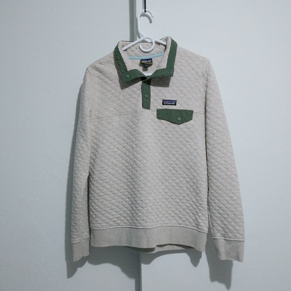 Patagonia Jackets & Blazers - Patagonia women organic cotton quilte snap T pullo